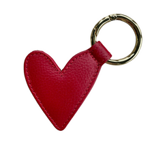 Cargar imagen en el visor de la galería, Clip corazón rojo liso